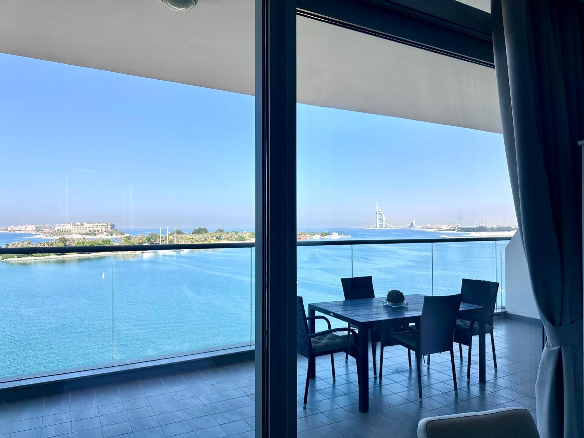 Private Sea View Highfloor Palm Jumeirah Apartment Dubai