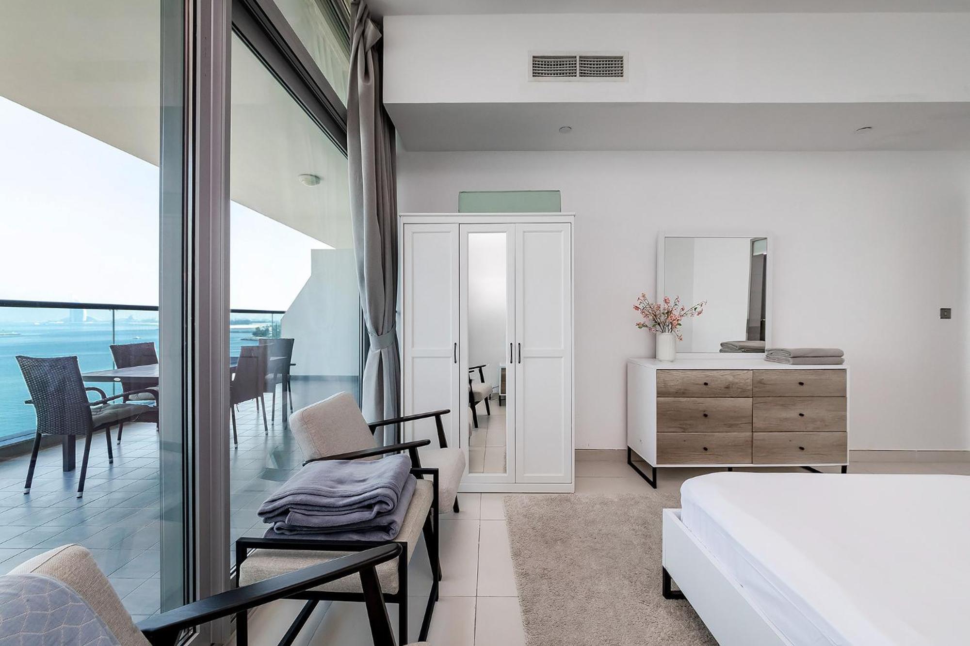 Private Sea View Highfloor Palm Jumeirah Apartment